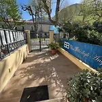 Degli Angeli Bed & Breakfast 4*