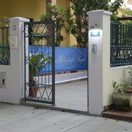 Bed & Breakfast Degli Angeli 4*